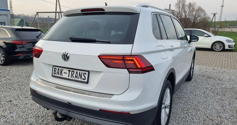 Volkswagen Tiguan cena 122987 przebieg: 152000, rok produkcji 2019 z Piaski małe 596